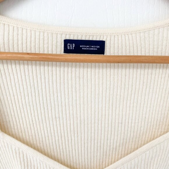 GAP - Vanilla Ribbed Longsleeve Knit Shirt - Picture 2 of 5